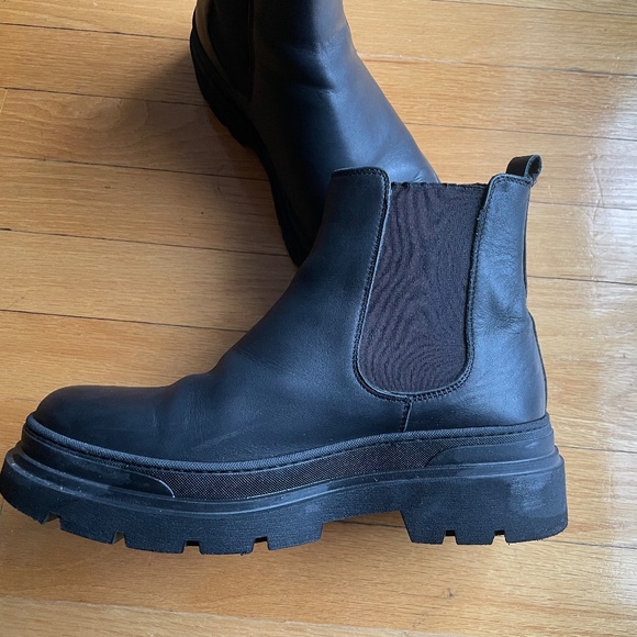 Black leather chelsea boots men size 7 main image 6